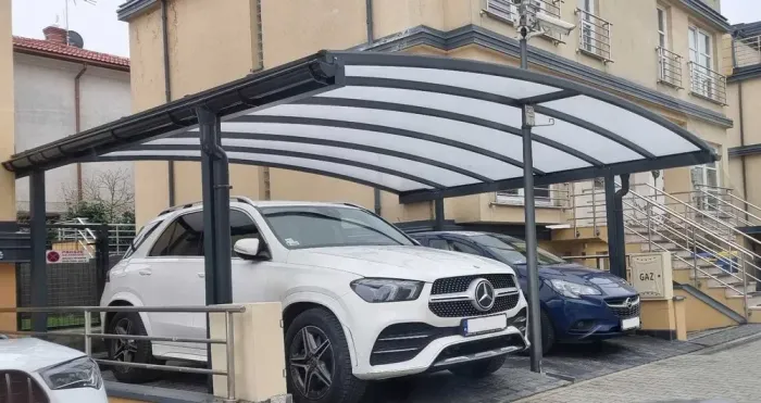 АВТОНАВІС АРОЧНИЙ